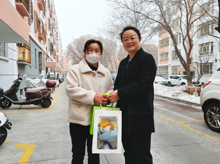 0306 路橋分公司 節前慰問(wèn)在行動(dòng) 代辦服務(wù)暖人心_副本.jpg